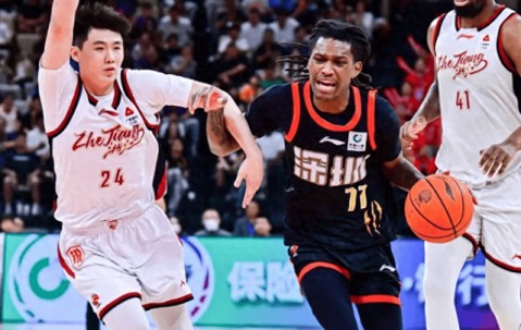 kaiyun-CBA最强猛人出现，2万人给他打10分满分！球迷：他真的进步太多了|贺希宁|投篮|cba季后赛|浙江男篮|深圳男篮_新浪体育_新浪新闻