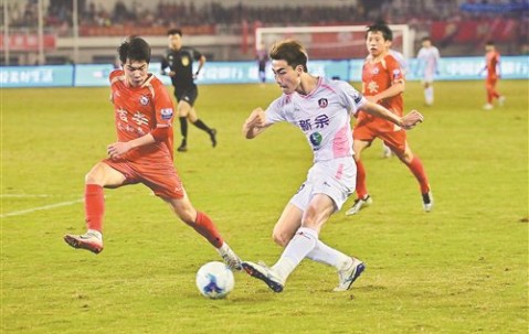 kaiyun-吉安队1：1战平新余队|赣超|江西日报|江西|球员|狂欢夜_新浪体育_新浪新闻